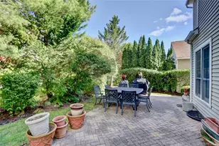 18 Hamlet Dr, Plainview, NY 11803 - Photo 22