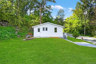 2091 Maple Ave, Cortlandt Manor, NY 10567 - Photo 6