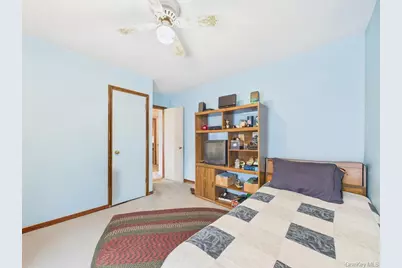 81 Cedarlawn Boulevard, Valley Stream, NY 11580 - Photo 16