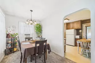 81 Cedarlawn Blvd, Valley Stream, NY 11580 - Photo 6