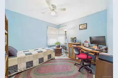 81 Cedarlawn Boulevard, Valley Stream, NY 11580 - Photo 12