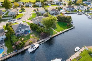 43 Duck Ln, West Islip, NY 11795 - Photo 48