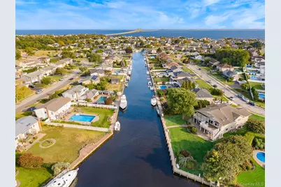 43 Duck Lane, West Islip, NY 11795 - Photo 40