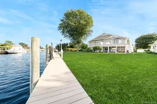 43 Duck Ln, West Islip, NY 11795 - Photo 46