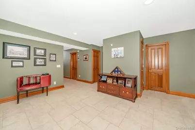 43 Duck Lane, West Islip, NY 11795 - Photo 32