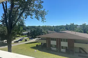 1605 Baldwin Ln, Middle Hope, NY 12550 - Photo 4