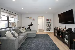 147-10 84th Rd, Briarwood, NY 11435 - Photo 8