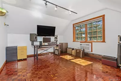 889 James Street, Pelham, NY 10803 - Photo 26
