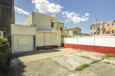 95-15 84 Street, Ozone Park, NY 11416 - Photo 36