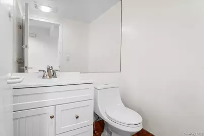 100 Cuttermill Road #3F, Great Neck, NY 11021 - Photo 12