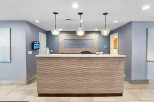 100 Cutter Mill Rd, Great Neck, NY 11021 - Photo 4