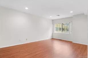 100 Cutter Mill Rd, Great Neck, NY 11021 - Photo 22