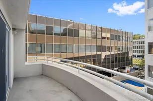 100 Cutter Mill Rd, Great Neck, NY 11021 - Photo 18