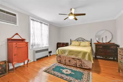 70-47A Park Drive E #A, Kew Gardens, NY 11367 - Photo 18