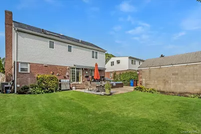 922 N 1st Street, New Hyde Park, NY 11040 - Photo 30