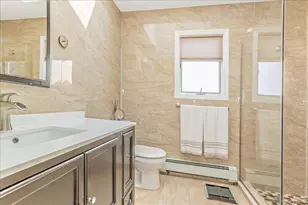 922 N 1st St, New Hyde Park, NY 11040 - Photo 18