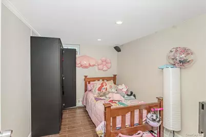 922 N 1st Street, New Hyde Park, NY 11040 - Photo 26