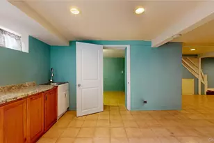 40 Wagner Ave, Roosevelt, NY 11575 - Photo 32