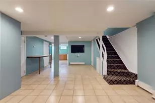 40 Wagner Ave, Roosevelt, NY 11575 - Photo 28