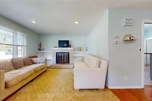 40 Wagner Ave, Roosevelt, NY 11575 - Photo 8