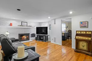 703 10th Ave, East Northport, NY 11731 - Photo 12