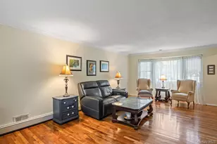 703 10th Ave, East Northport, NY 11731 - Photo 10