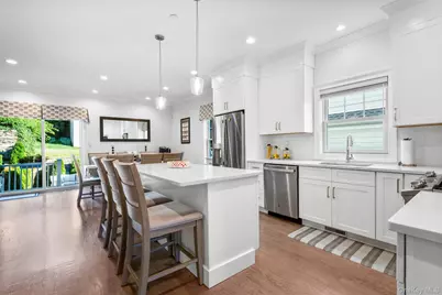 194 Gainsborg Avenue E, West Harrison, NY 10604 - Photo 6