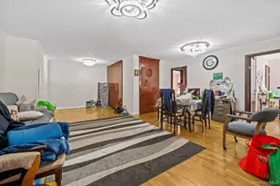 61-35 98th St, Rego Park, NY 11374 - Photo 12