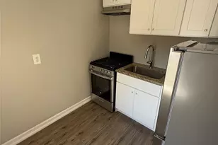 2035 Central Park Ave, Yonkers, NY 10710 - Photo 2