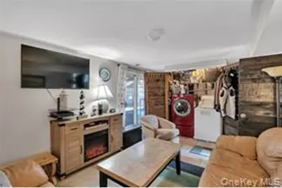 21 Deville Drive, Selden, NY 11784 - Photo 10