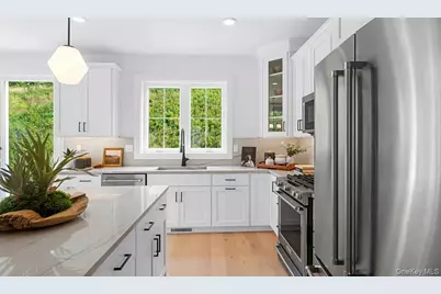 5126 Teaberry Lane #25, Fishkill, NY 12524 - Photo 4