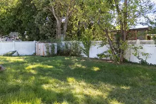 1706 Manatuck Blvd, Bay Shore, NY 11706 - Photo 20