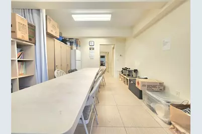 61-12 220 Street #2+3 Fl, Bayside, NY 11364 - Photo 22