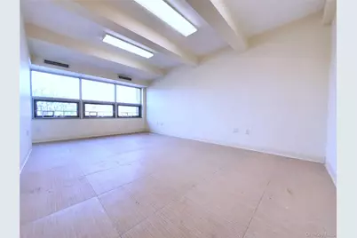 61-12 220 Street #2+3 Fl, Bayside, NY 11364 - Photo 10