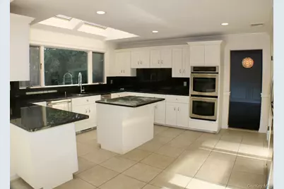 10 Cedarfield Terrace, Saint James, NY 11780 - Photo 16