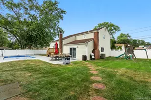 86 Riddle St, Brentwood, NY 11717 - Photo 26