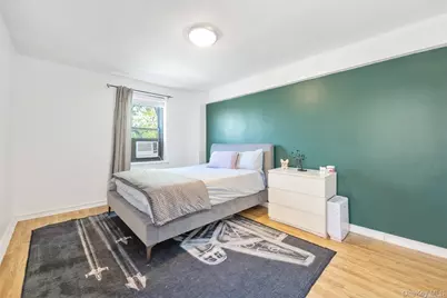 7520 Bell Boulevard #5A, Bayside, NY 11364 - Photo 4