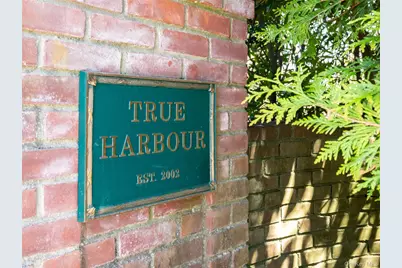 27 True Harbour Way, West Islip, NY 11795 - Photo 2