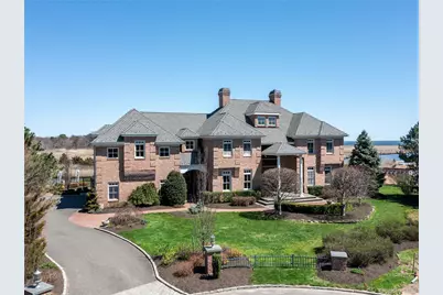 27 True Harbour Way, West Islip, NY 11795 - Photo 1