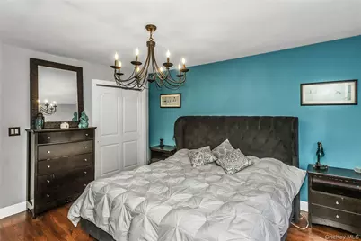 5 Meadowfield Lane, Glen Cove, NY 11542 - Photo 16