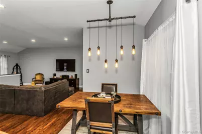 5 Meadowfield Lane, Glen Cove, NY 11542 - Photo 10