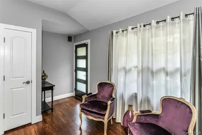 5 Meadowfield Lane, Glen Cove, NY 11542 - Photo 6