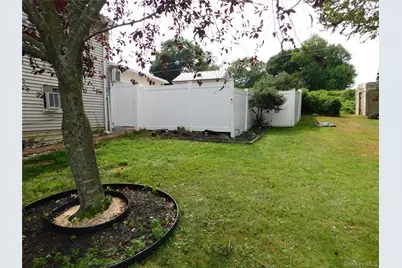 61 Newport Road, Yonkers, NY 10710 - Photo 38