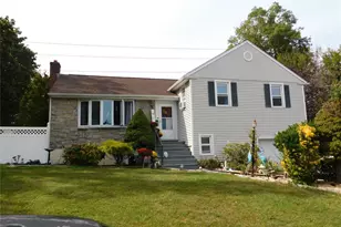 61 Newport Rd, Yonkers, NY 10710 - Photo 2