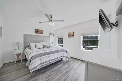 272 E Harrison Street, Long Beach, NY 11561 - Photo 14