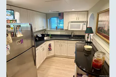 3 Candlestick Court, Dix Hills, NY 11746 - Photo 24