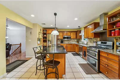 64 Palomino Place, New Windsor, NY 12553 - Photo 8