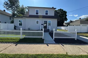 16 Garfield Pl, Hempstead, NY 11550 - Photo 2