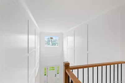 255 N Chestnut Street, Massapequa, NY 11758 - Photo 16