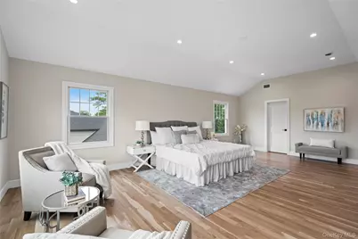 255 N Chestnut Street, Massapequa, NY 11758 - Photo 24